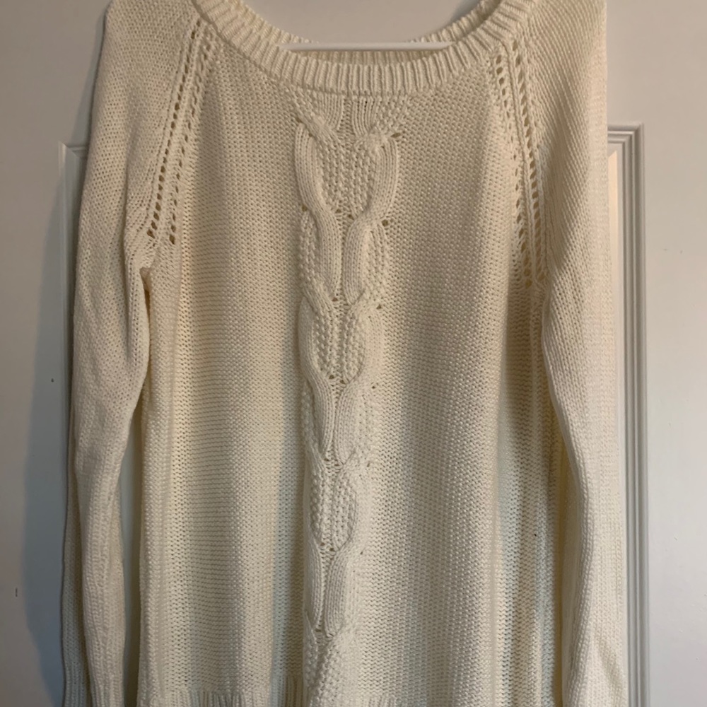Women’s sweater size large